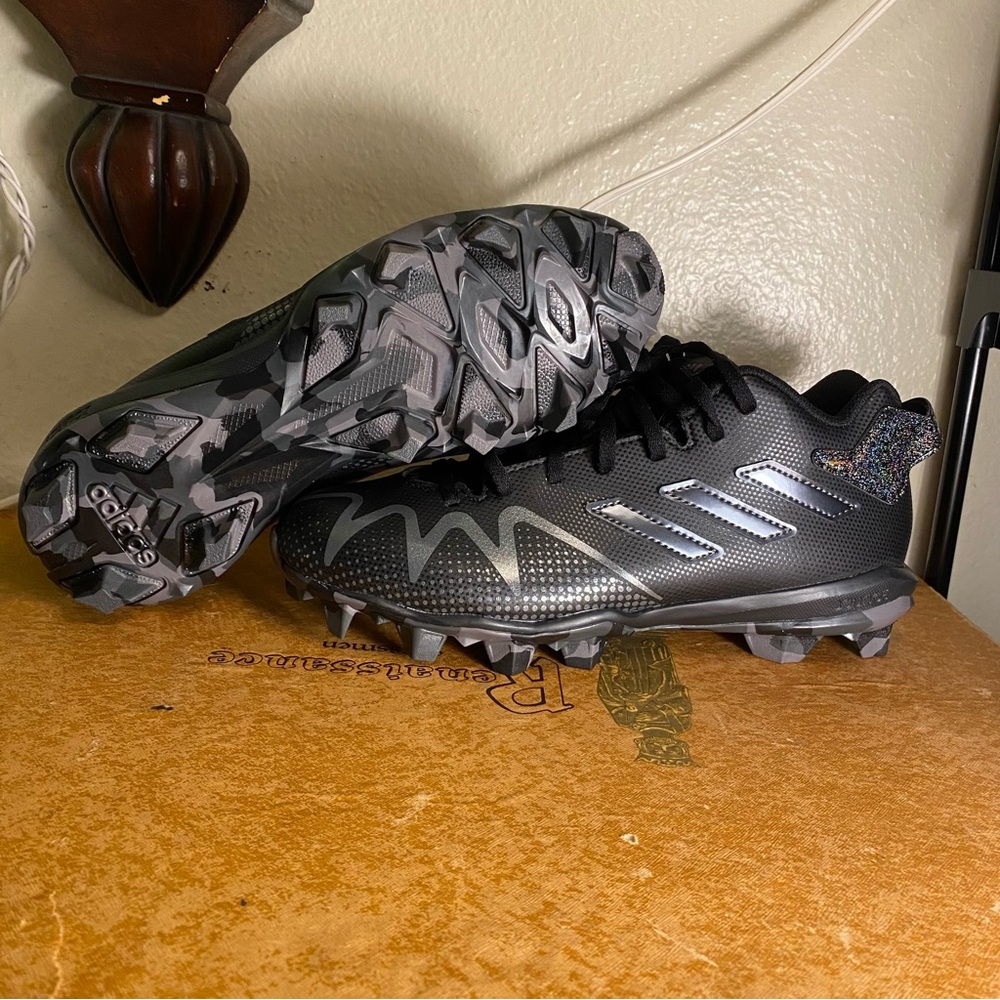 Adidas Freak Spark MD GZ6889 Football Soccer Cleats Size 6 Black Silver